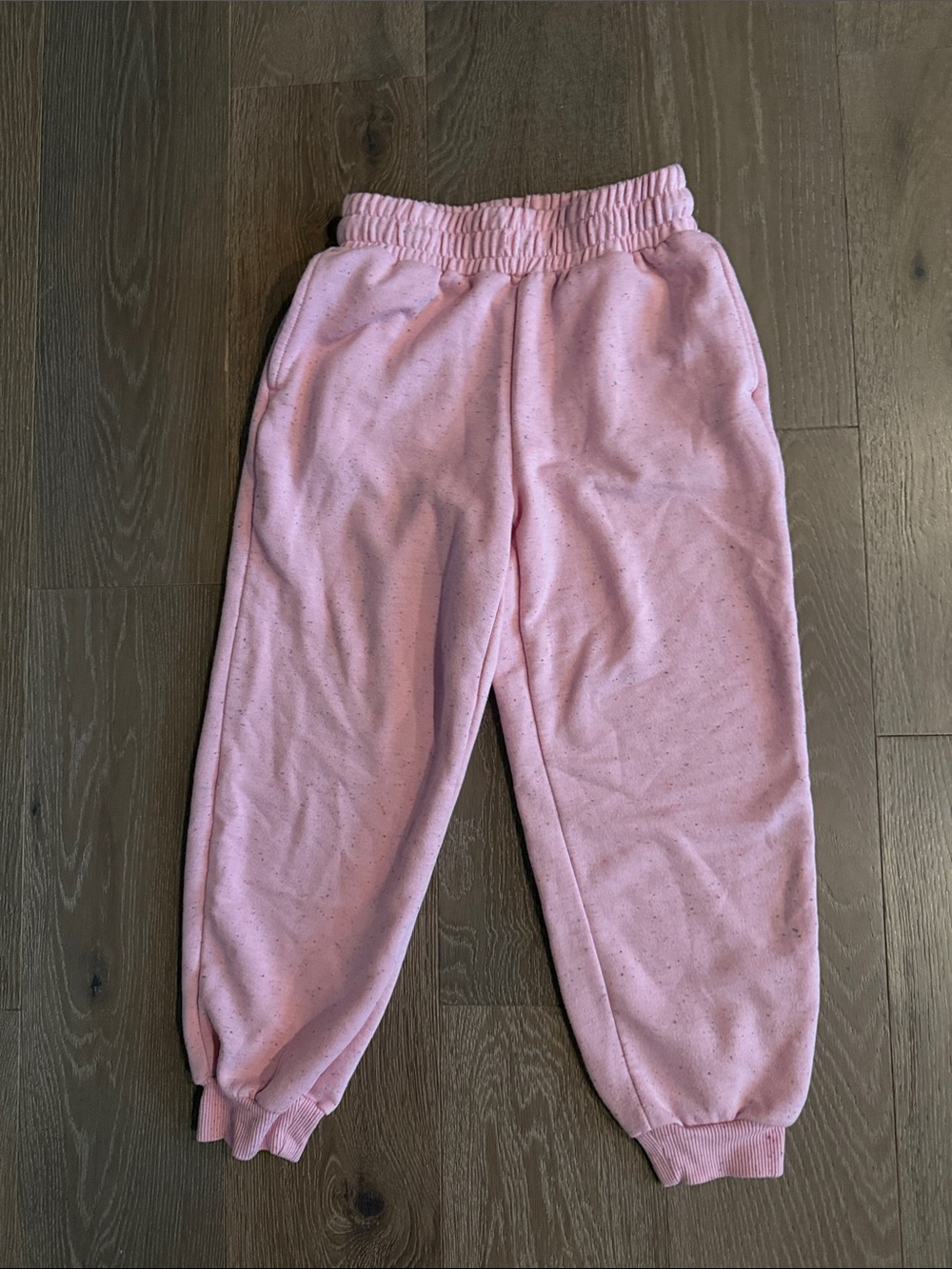 Girls pink Mondetta sweat pants. Size: XS(5/6). Gently Used.